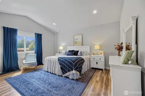 1720 River Walk Lane Burlington WA 98233