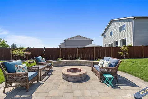1720 River Walk Lane Burlington WA 98233