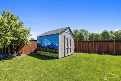 1720 River Walk Lane Burlington WA 98233