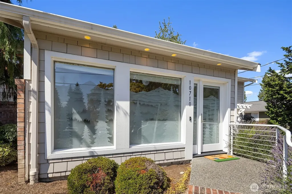 10710 NE 190th Street Bothell WA 98011