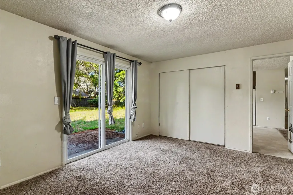 7913 4th Street SE Lacey WA 98503