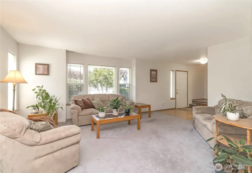 19405 88th Avenue E Spanaway WA 98387