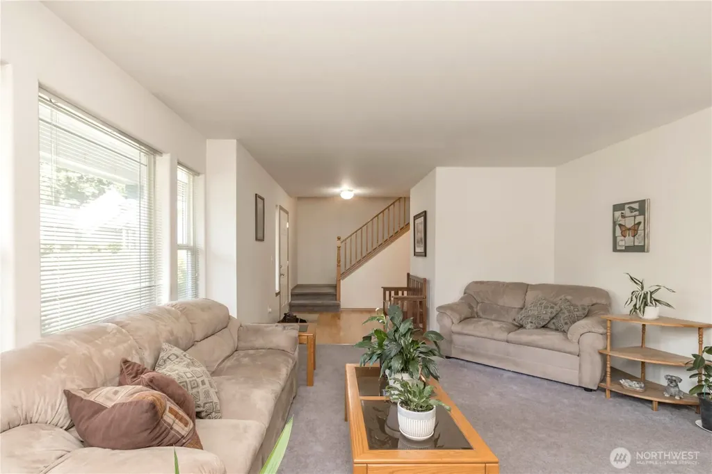 19405 88th Avenue E Spanaway WA 98387