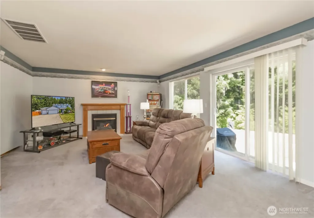 19405 88th Avenue E Spanaway WA 98387