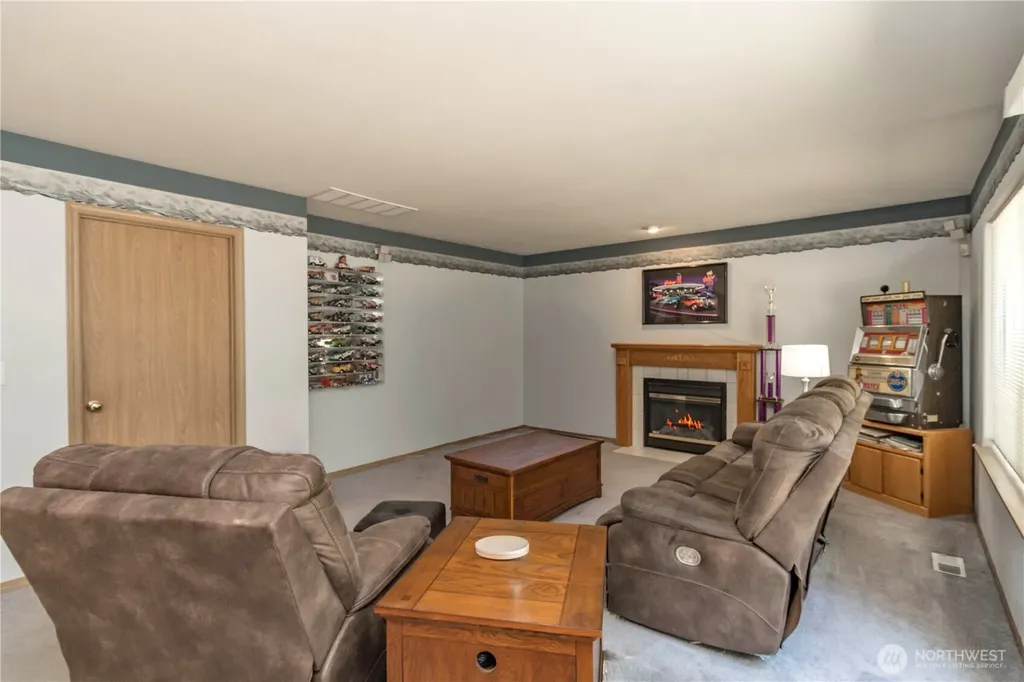 19405 88th Avenue E Spanaway WA 98387
