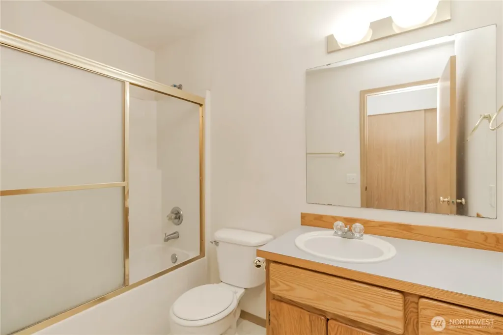 19405 88th Avenue E Spanaway WA 98387
