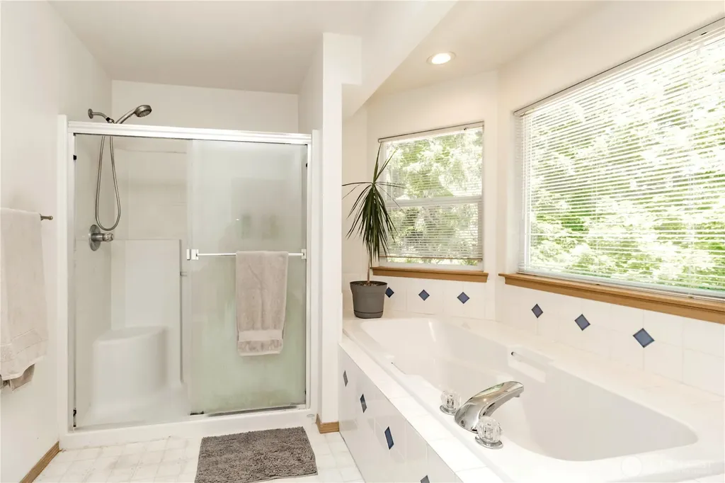 19405 88th Avenue E Spanaway WA 98387