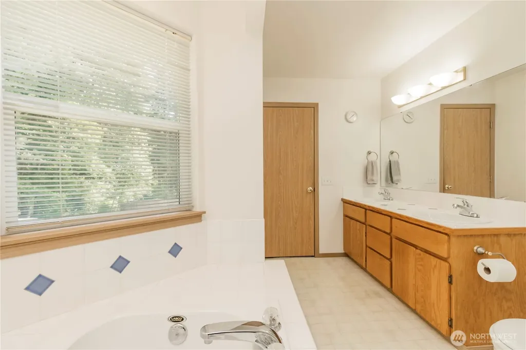 19405 88th Avenue E Spanaway WA 98387