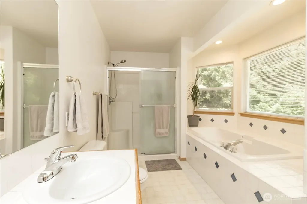 19405 88th Avenue E Spanaway WA 98387