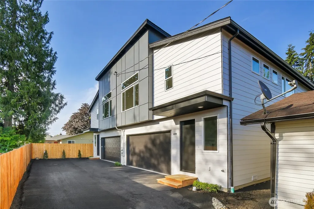 629 107th Place SW Everett WA 98204