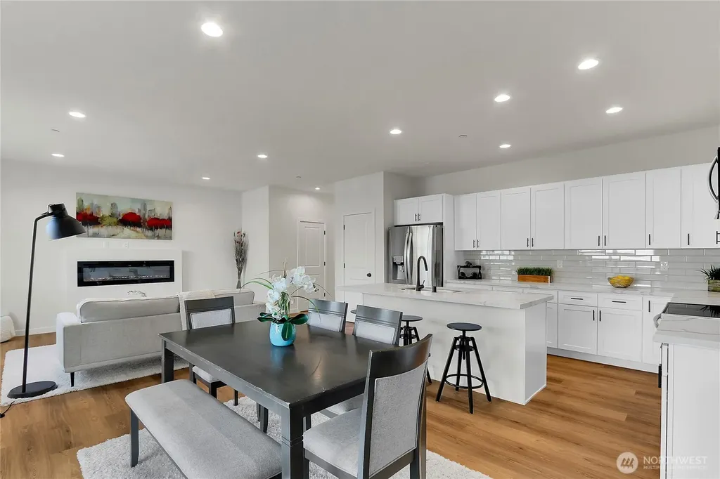 629 107th Place SW Everett WA 98204