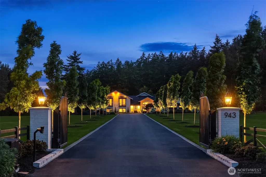 943 N Good Road Camano Island WA 98282
