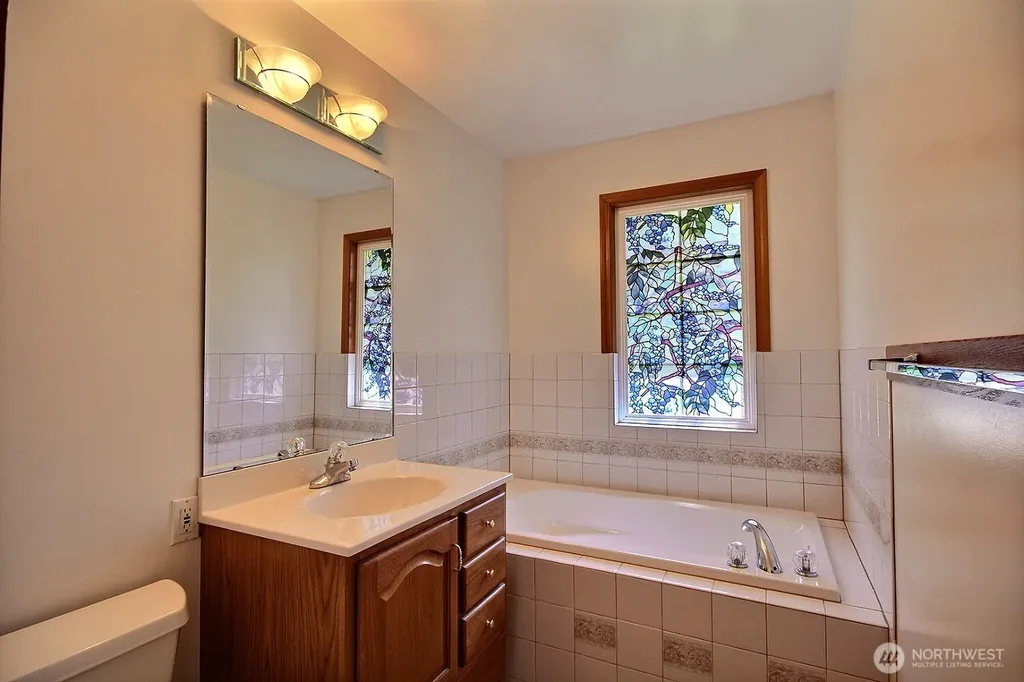 10609 SE 32nd Street Bellevue WA 98004
