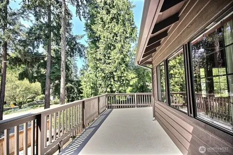 10609 SE 32nd Street Bellevue WA 98004