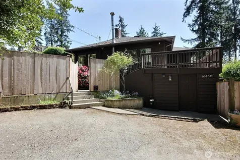 10609 SE 32nd Street Bellevue WA 98004