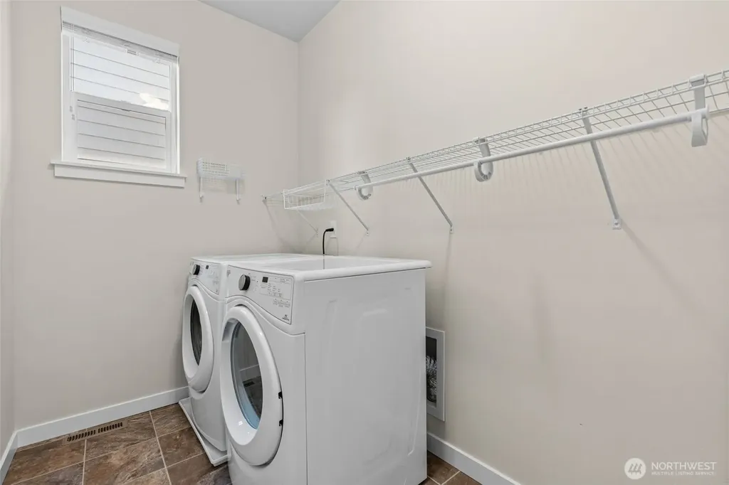 12103 SE 292nd Way Auburn WA 98092
