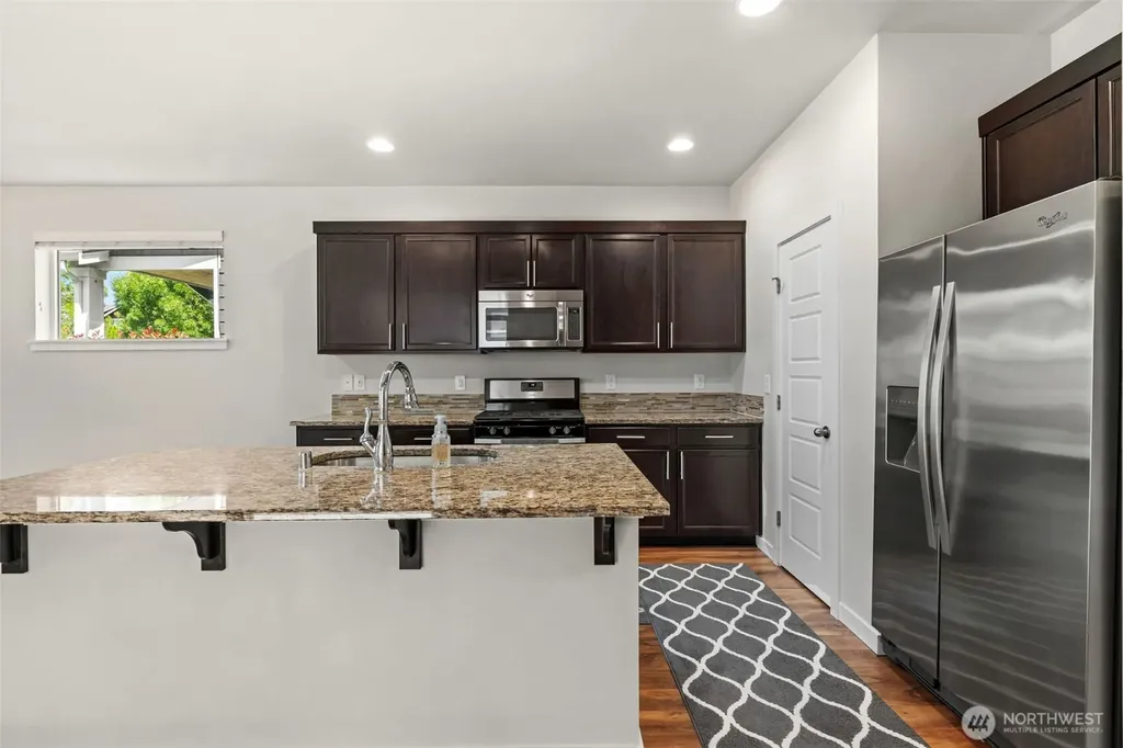 12103 SE 292nd Way Auburn WA 98092