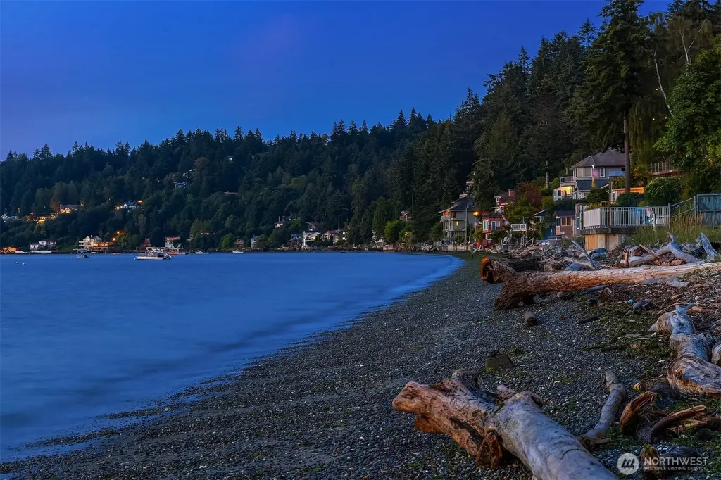 7 Three Tree Point Lane Burien WA 98166