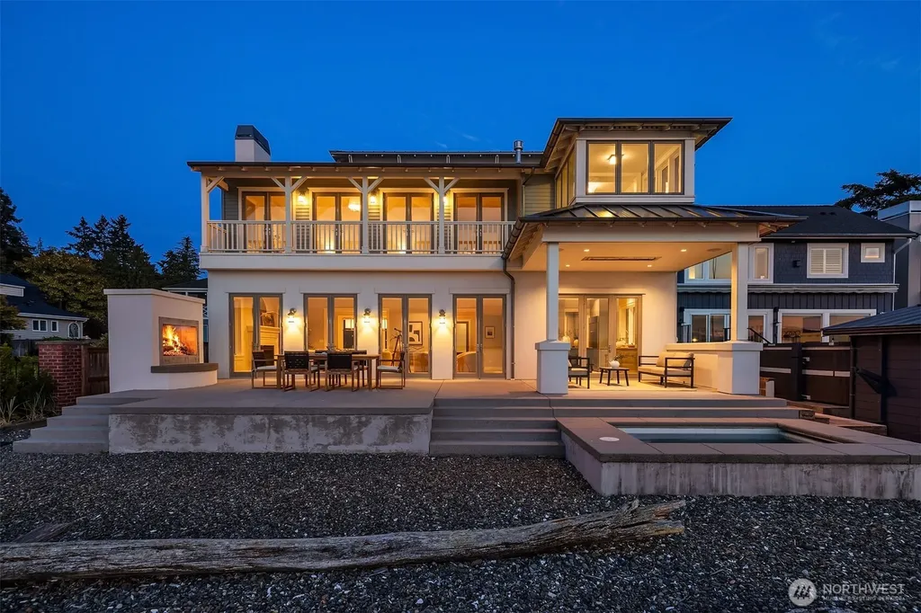 7 Three Tree Point Lane Burien WA 98166