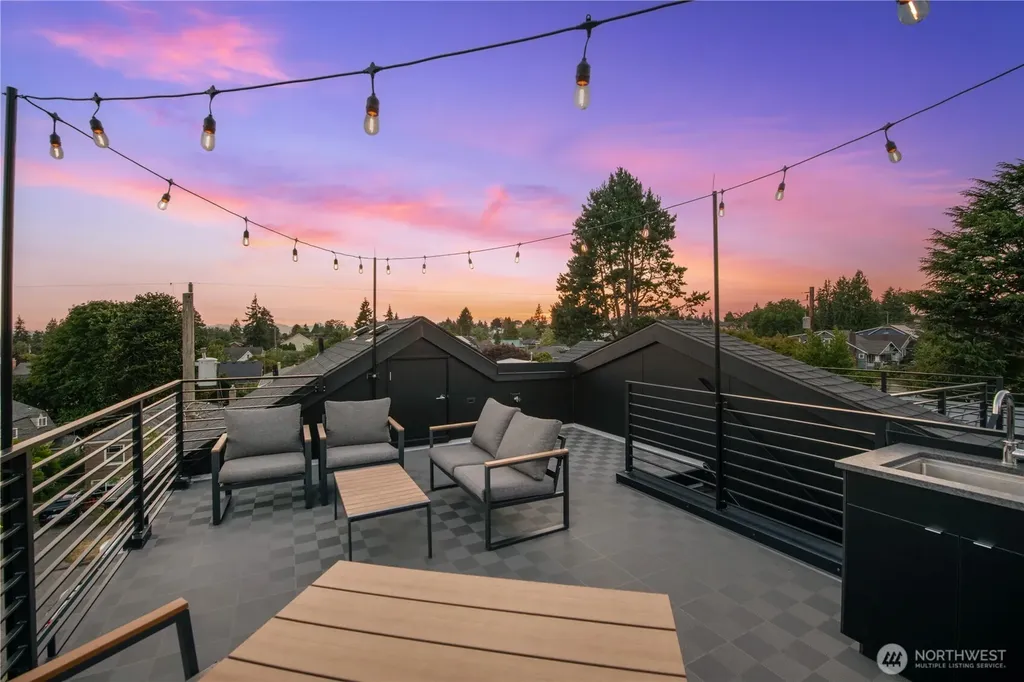 7336 27th Avenue NW Seattle WA 98117