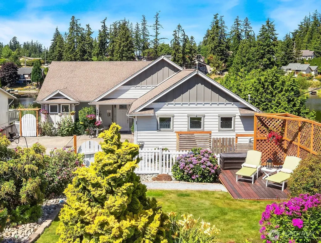 299 Lochwood Drive Camano Island WA 98282