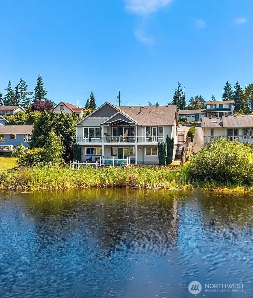 299 Lochwood Drive Camano Island WA 98282