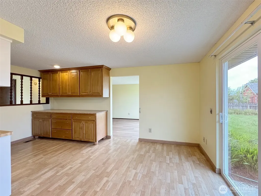 41 Mclaughlin Road Sequim WA 98382
