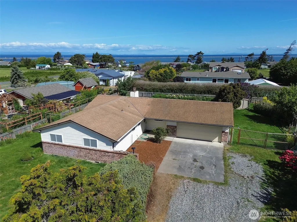 41 Mclaughlin Road Sequim WA 98382