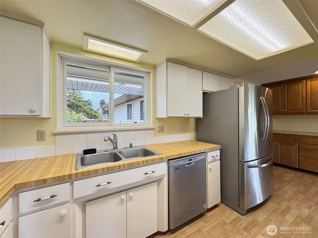 41 Mclaughlin Road Sequim WA 98382