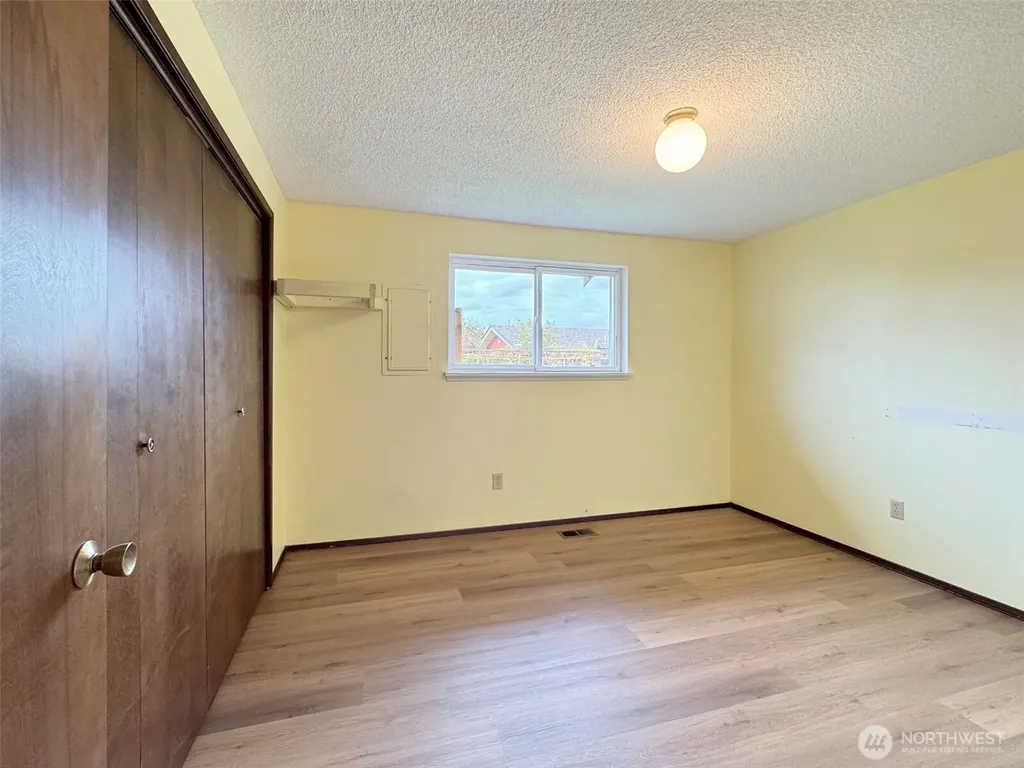41 Mclaughlin Road Sequim WA 98382