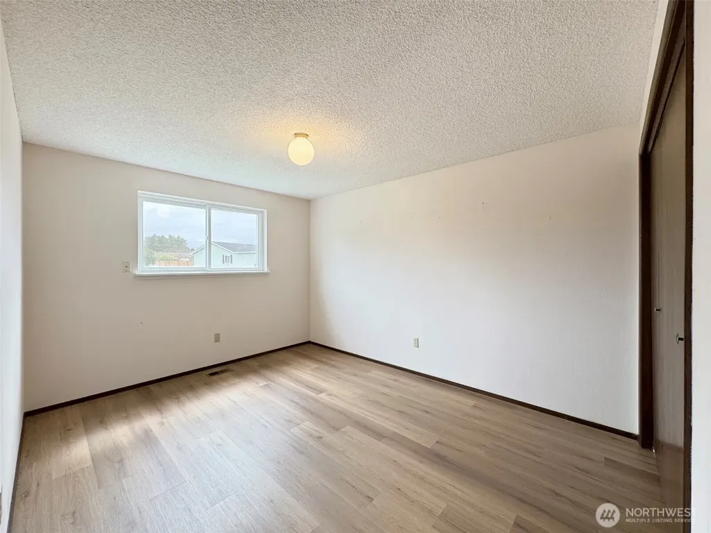 41 Mclaughlin Road Sequim WA 98382