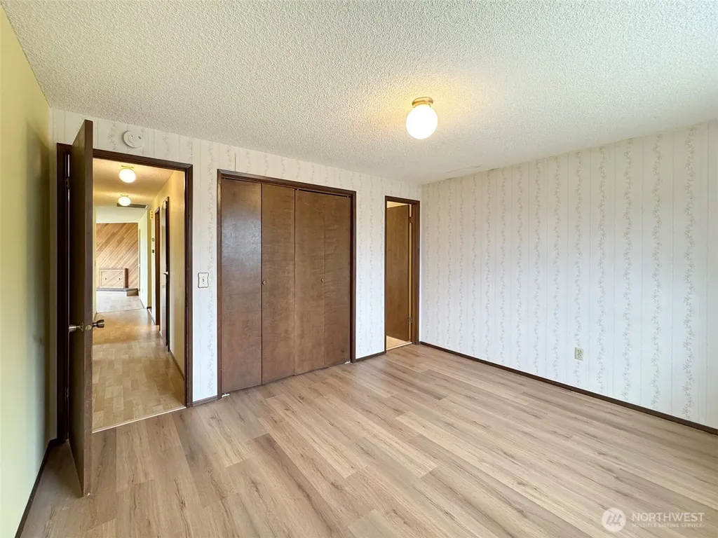 41 Mclaughlin Road Sequim WA 98382