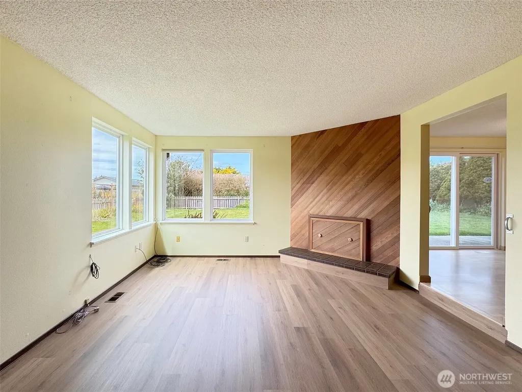 41 Mclaughlin Road Sequim WA 98382