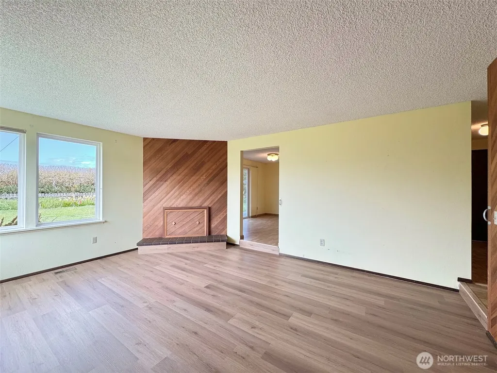 41 Mclaughlin Road Sequim WA 98382