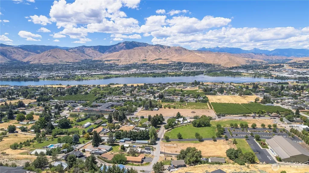 23 Mcelmurry Lane NE East Wenatchee WA 98802