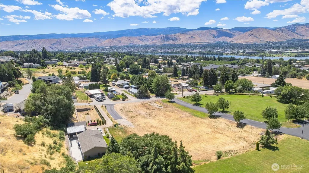23 Mcelmurry Lane NE East Wenatchee WA 98802
