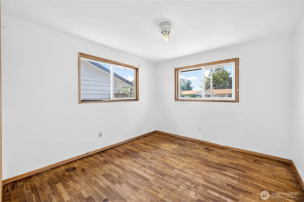 719 S Catalpa Moses Lake WA 98837