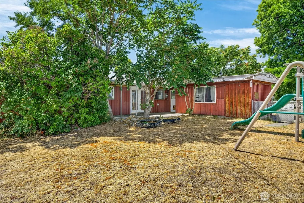 719 S Catalpa Moses Lake WA 98837