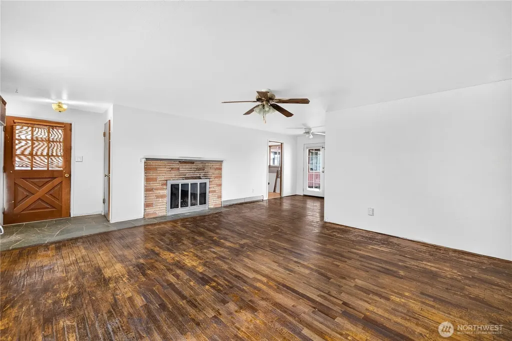 719 S Catalpa Moses Lake WA 98837
