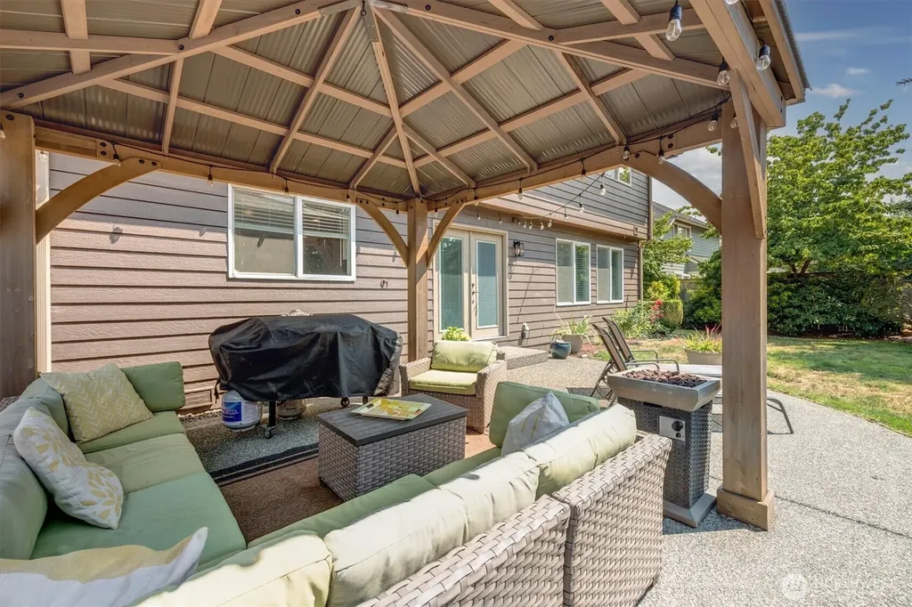 25801 176th Place SE Covington WA 98042