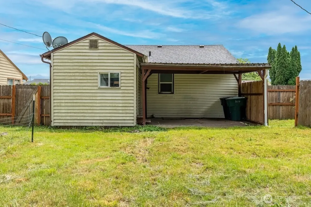 307 Cypress Longview WA 98632