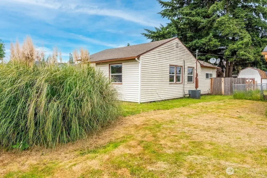 307 Cypress Longview WA 98632