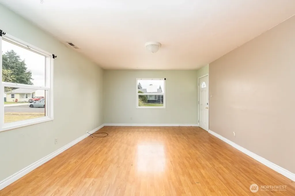 307 Cypress Longview WA 98632