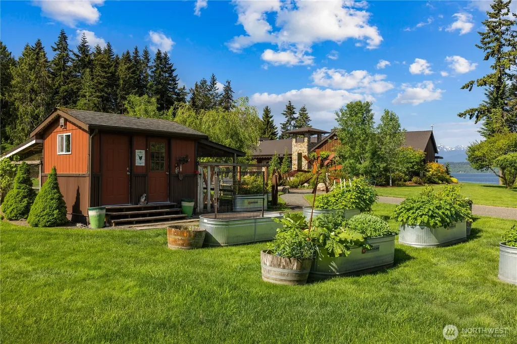 165 NE Kinman Road Poulsbo WA 98370