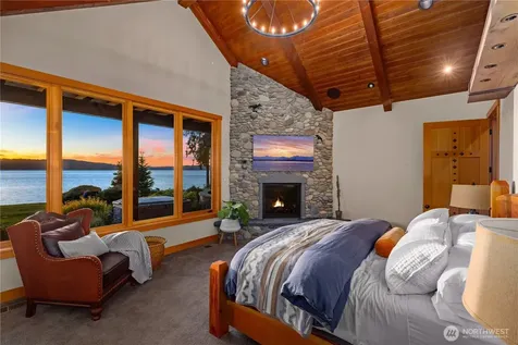 165 NE Kinman Road Poulsbo WA 98370