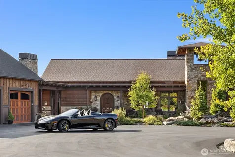 165 NE Kinman Road Poulsbo WA 98370