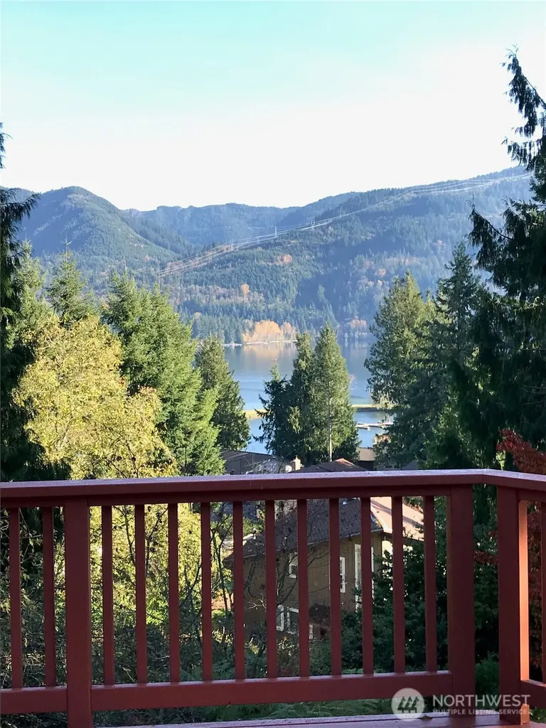 44 Windward Bellingham WA 98229
