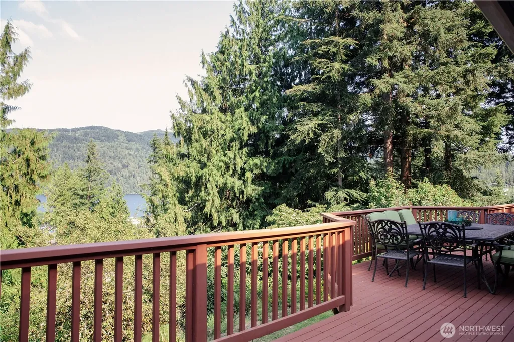 44 Windward Bellingham WA 98229