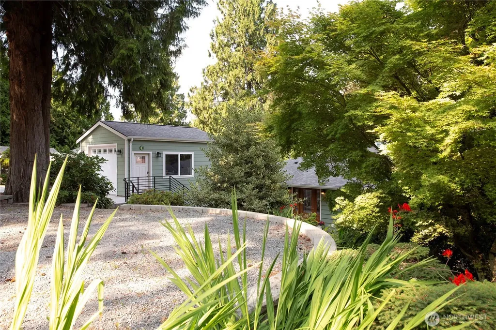 44 Windward Bellingham WA 98229