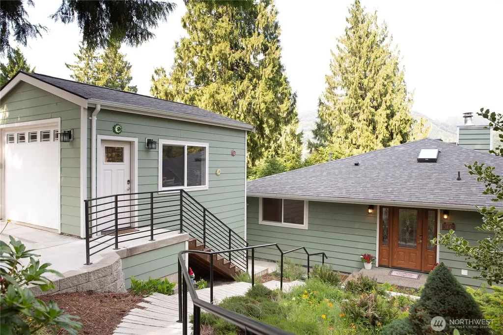 44 Windward Bellingham WA 98229